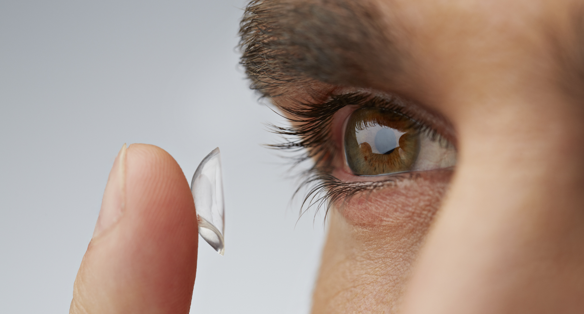 How To Take Care Of Contact Lens Optometrist Optical Shop